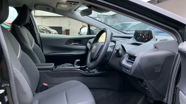 Toyota Prius 2.0 PHEV Design 5dr CVT Hatchback